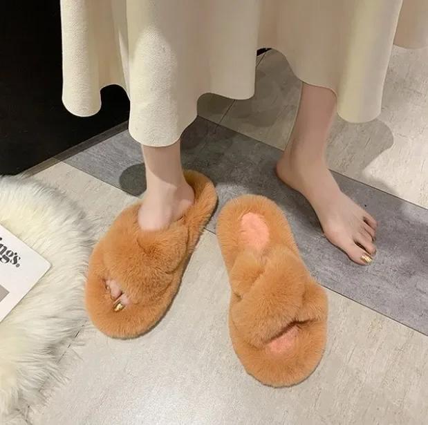 Fashion Fashion One Word Thick Fur Slippers Double Fur Slippers Casual Home Cotton Shoes for Women Flat Plush Cross Straps Slippers2024