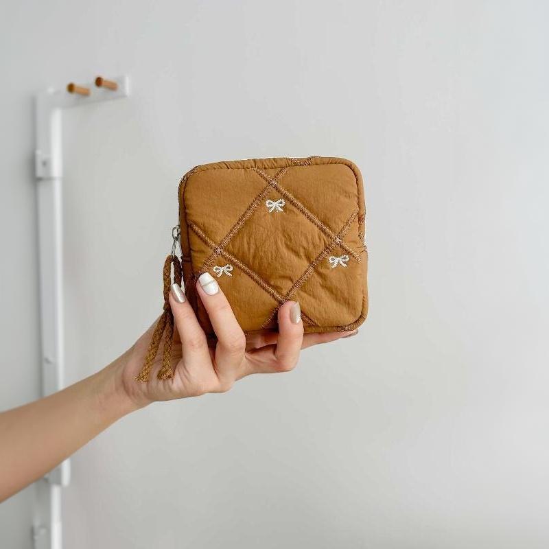 Quilted Mini Storage Bag Cute Bow Embroidery Soft Padded For Daily Travel Cosmetics Jewelry Small Items