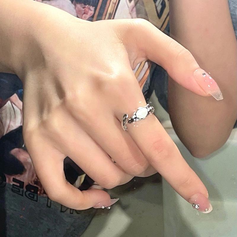 Niche Design Sense Cold Wind French Irregular Personality Opening Simple Liquid Ring Women S Fashion Adjustable opening