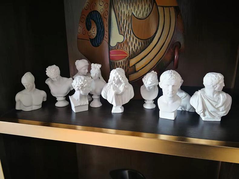 Kleine Harz-Gips-Skulptur: David & Venus Skizzenkopfmodelle