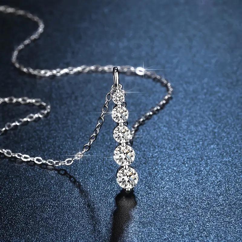New 5-Stone DVVS1 Moissanite LuxuriousStraight Gradient V-Neck Calabash Long Collarbone Chain Fashion Pendant Necklace for Women