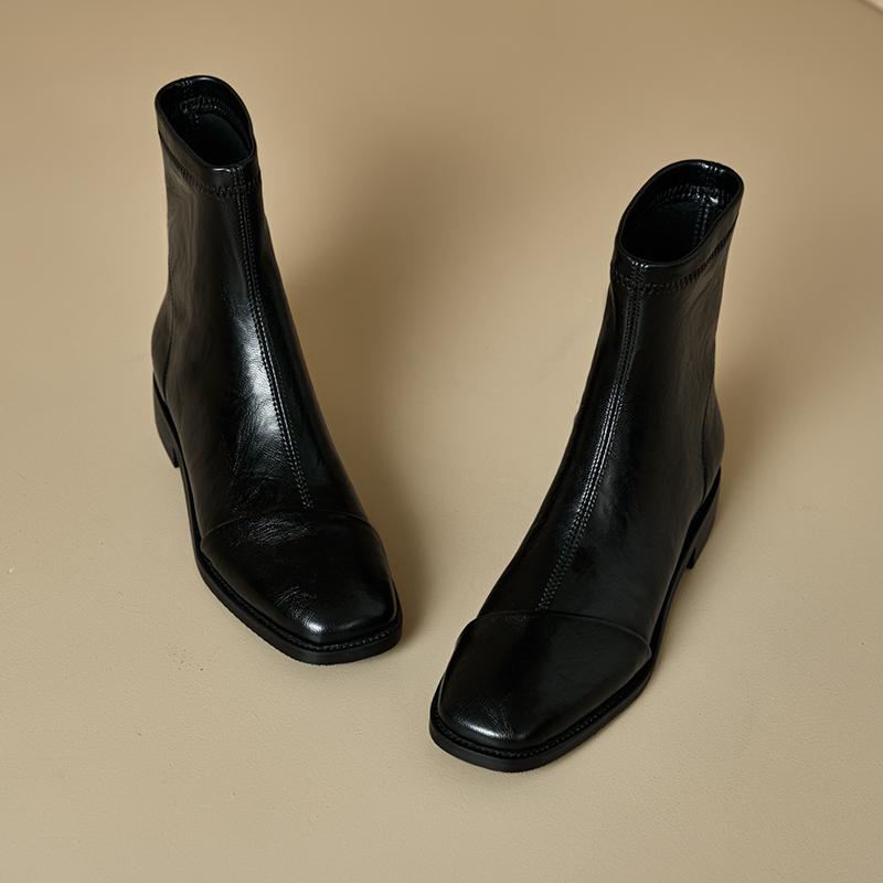 Women's Low-heeled Short Boots Autumn and Winter New Comfortable and Versatile Solid-color Thick-heeled Large-size Simple Short Boots