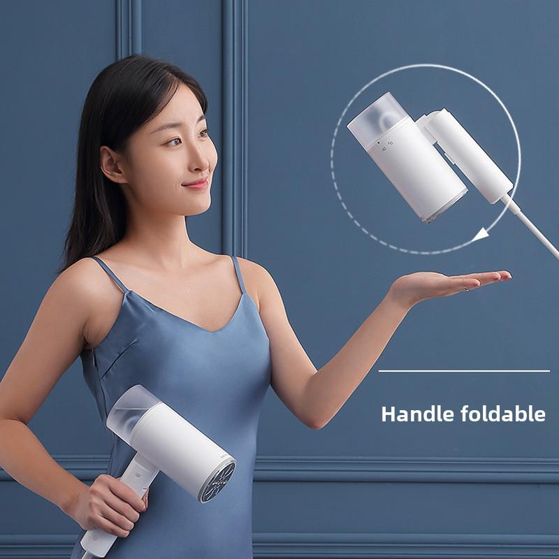 Kompakt väggmonterat ångstrykjärn: Handhållen, Vikbar, Resevänlig Strykborste och Mini-strykjärn för Hem och Resa.