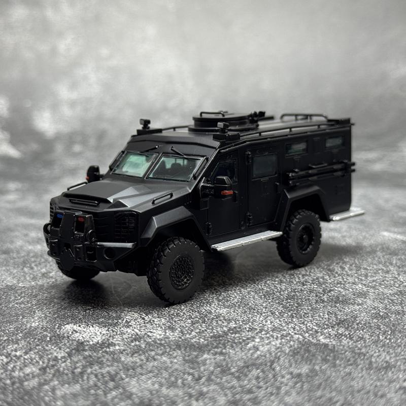 MVA models diecast Collection 1/64 scale SWAT Armored Vehicle with Figure Alloy Car Model Of Holiday Gifts Company Gifts