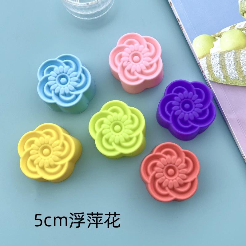 10pcs/lot 5cm Various Flower Designs Silicone Mold Chocolate Pudding Ice Mould Cupcake Cake Tools DIY Mini Soap Candle Molds
