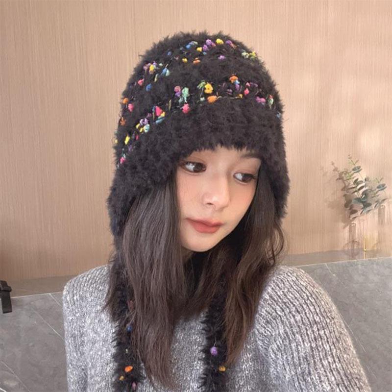 

Осень и зима новая радужная пряжа милая и симпатичная плюшевая вязаная шапка с бахромой детская ветрозащитная защита ушей показывает маленькое лицо чёрный