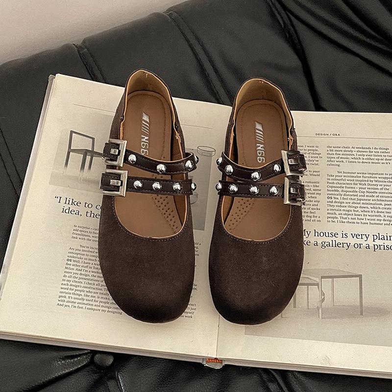 Retro style cross buckle women's Mary Jane shoes autumn fashion round head comfortable wear wedge heel single shoes small leather shoes