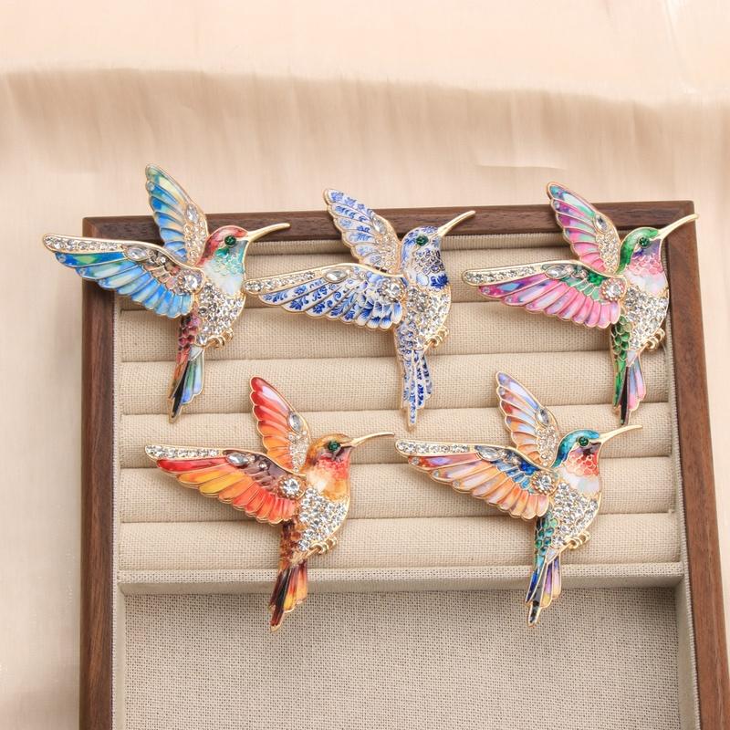 Baroque Luxury Swallow-Design Brooches for Men and Women, Jewelry and Accessories, Gifts for Weddings, Holidays, and Parties