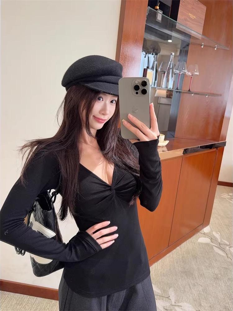 Women's V-neck Twisted Pleated Drop Shoulder Long Sleeve Spring Slimming T-shirt