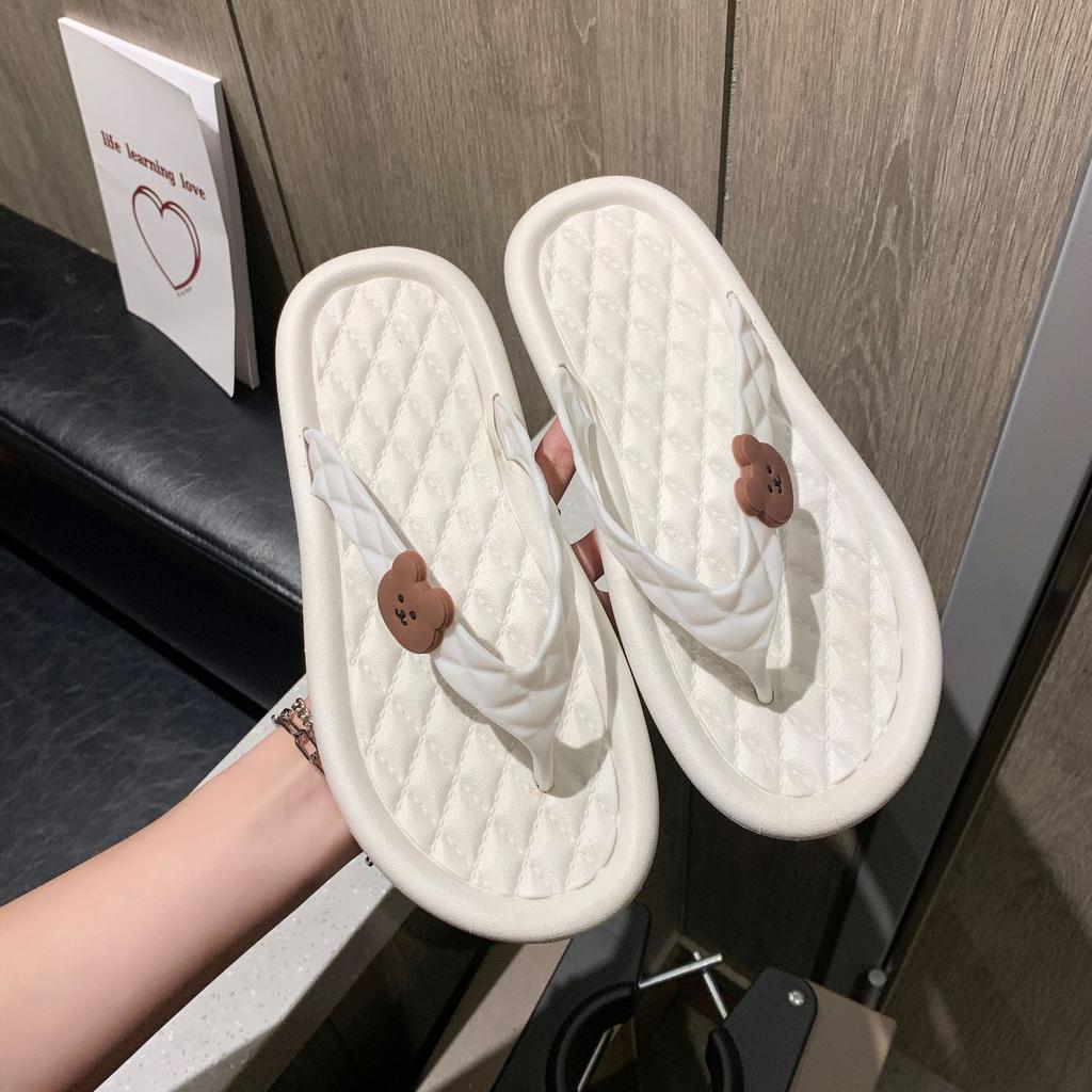 Casual flat-bottomed flip-flops for women's outerwear cartoon cute bear sandwiching beach women's cool slippers summer