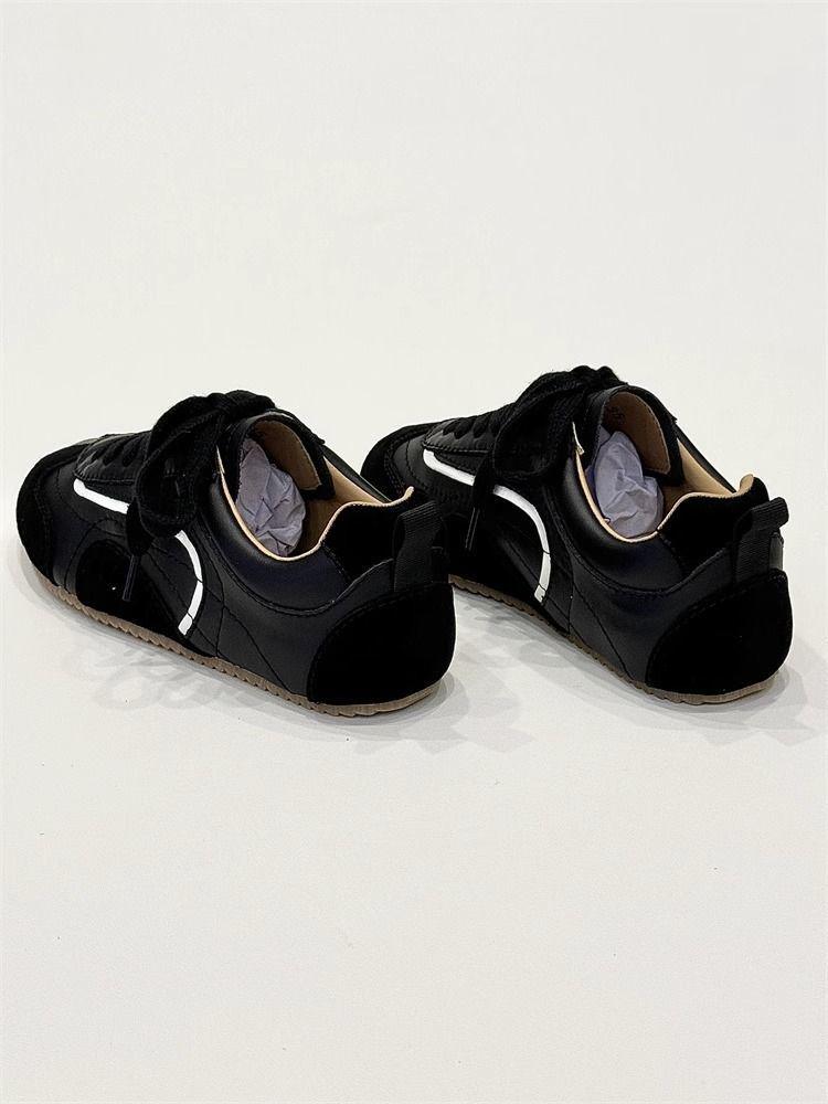 Retro Farbblock Flache Silberne Sneaker für Damen – 2025 Atmungsaktive Vielseitige Lässige Skate-Schuhe