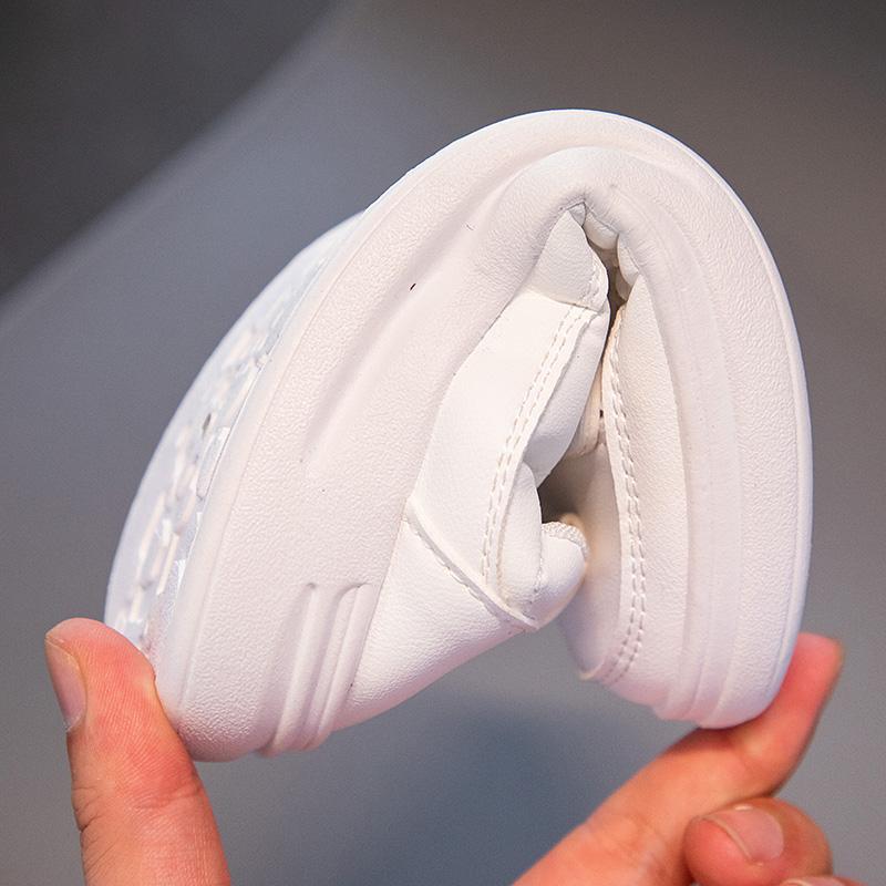 Детская минималистичная и модная низкая обувь на липучке для спорта и отдыха. Маленькие — фото 9