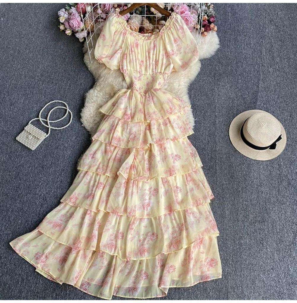 Retro Floral Chiffon Slimming Dress: Women's Summer Puff Short Sleeve High-End Vacation Cake Dress