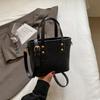 Niche Fashion Portable Small Bag Women's New Texture Messenger Bag Casual Versatile Bucket Bag