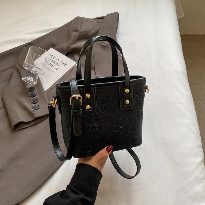 Niche Fashion Portable Small Bag Women's New Texture Messenger Bag Casual Versatile Bucket Bag