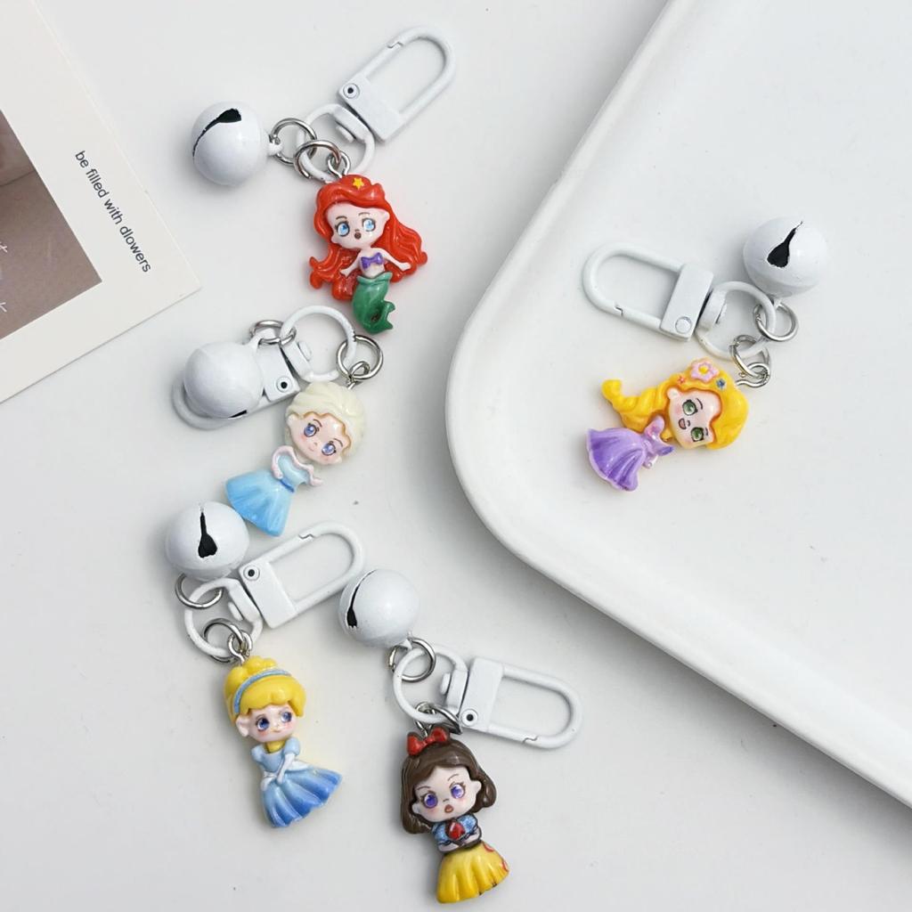 Princess Castle Resin Keychain: Cute Anime Bag Charm, Perfect for Friends