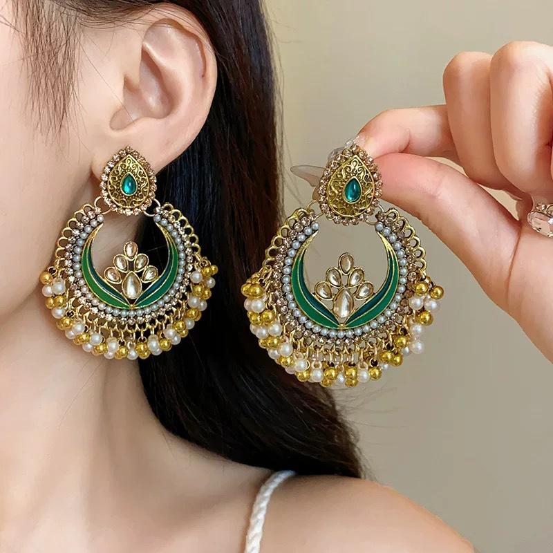 Bohemian Ethnic Tassel Bell Pendant Stud Earrings - Retro, Nostalgic, Elegant Style