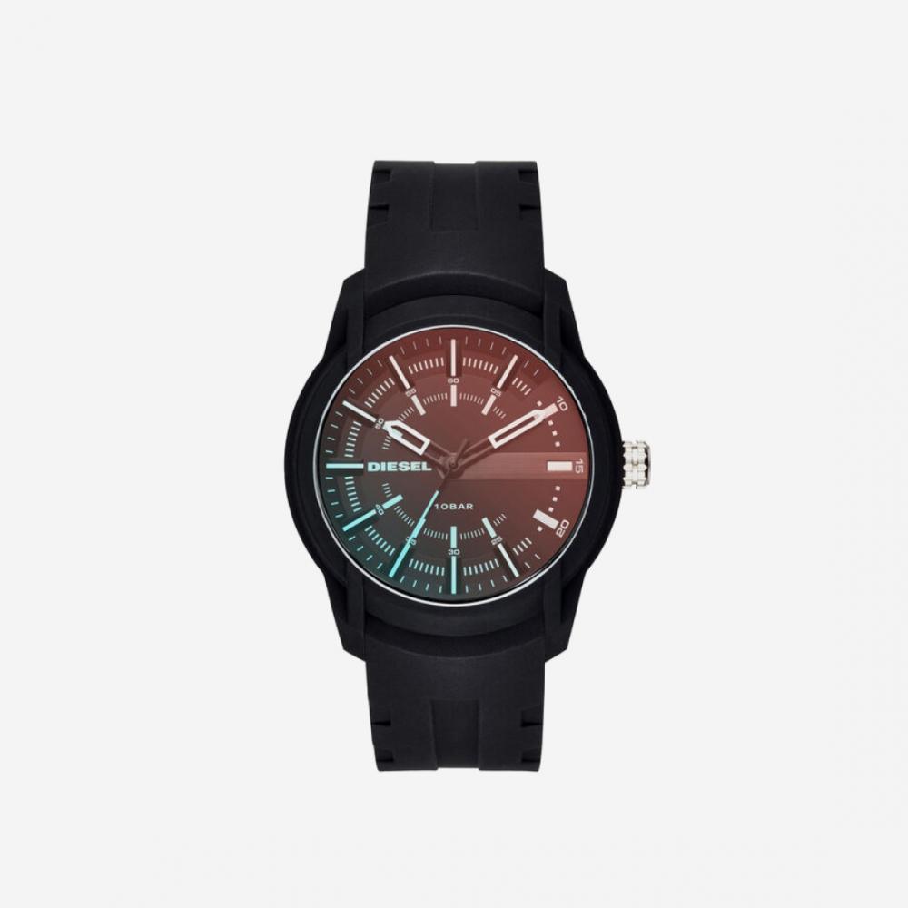 

Diesel Dz1819 Янтарный кварц Трехручный 45 мм Силиконовый черный