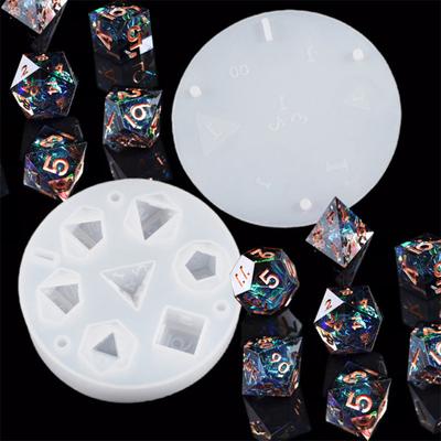 Große DND-Würfel-Harzformen zum Selbermachen von Würfeln. Polyedrische Silikonform mit 7 Hohlräumen und stereoskopischem Design. Epoxidharzformen für Tischbrettspiele
