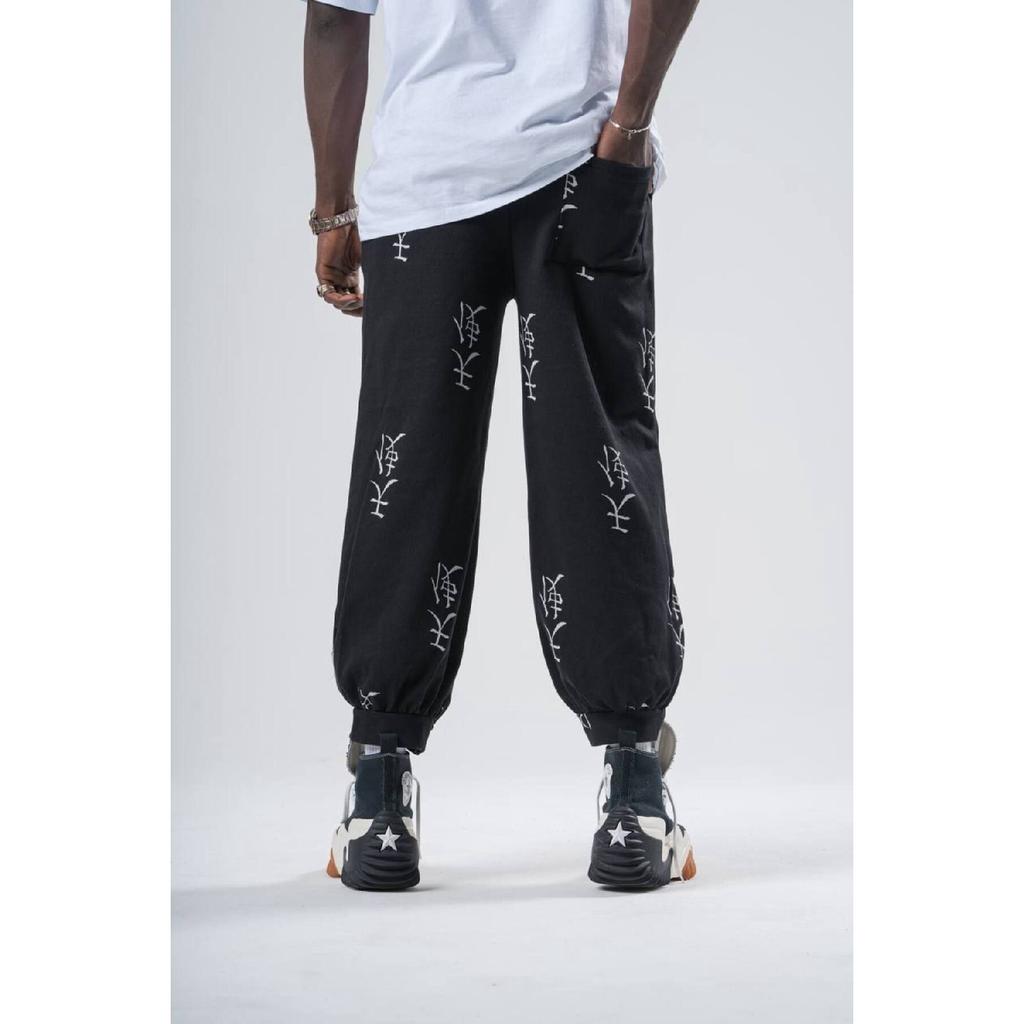 Unisex Shawar With Elastic Waist.