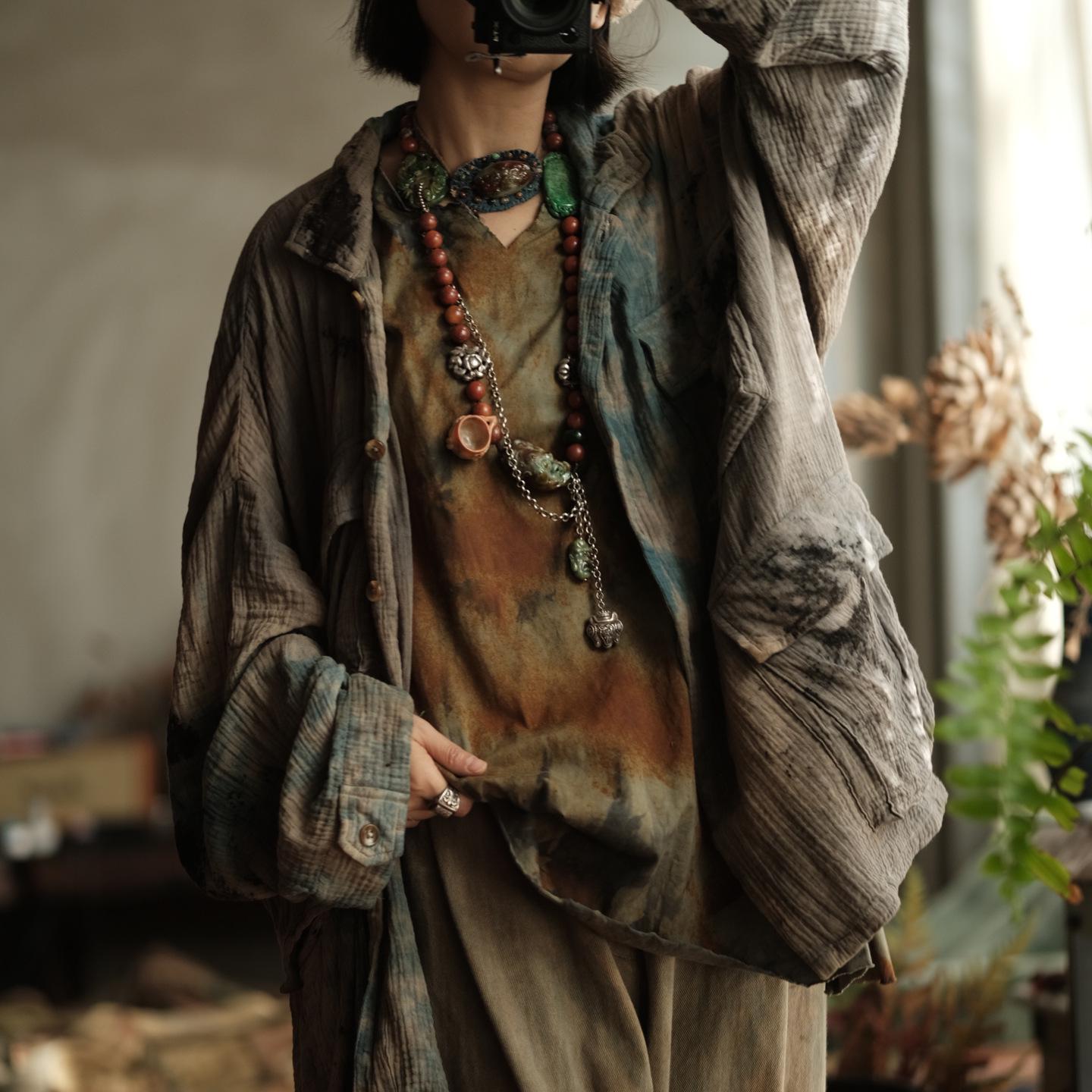 

Древняя Легкая Куртка из Хлопка и Льна с Лацканами и Карманами, Пепельный Оттенок, Окрашенная Растительными Красителями, Ретро-Стиль One Size