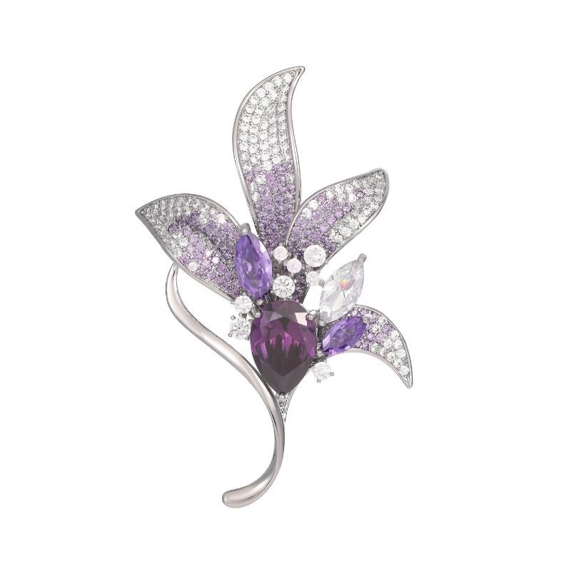 Magnolia Flower Brooch, High-end and Luxurious Crystal Brooch, Light Luxury and Niche Design Sense Brooch