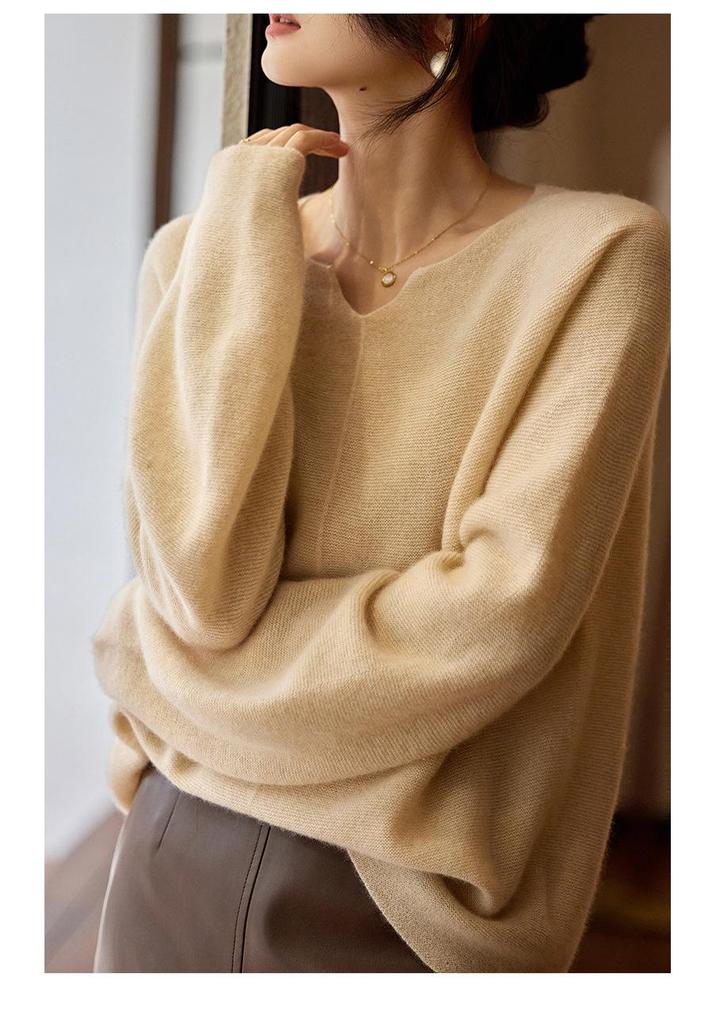 2025 Autumn/Winter Loose V-Neck Pure Wool Cashmere Sweater - Women's Korean High-End Style