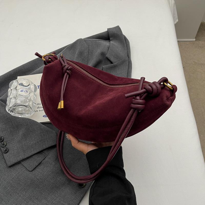 Superbeliebte Nischen-Wildleder-Schultertasche aus Kunstwildleder für Damen 2025 Heißer Verkauf Einzelne Umhängetaschen Unterarm-Knödel Süße Taschen sac
