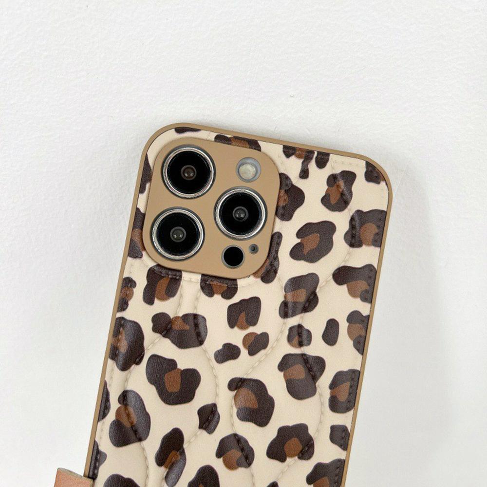 For iPhone 16 Pro Max Case Down Jacket Leopard Print Acrylic Phone Back Cover