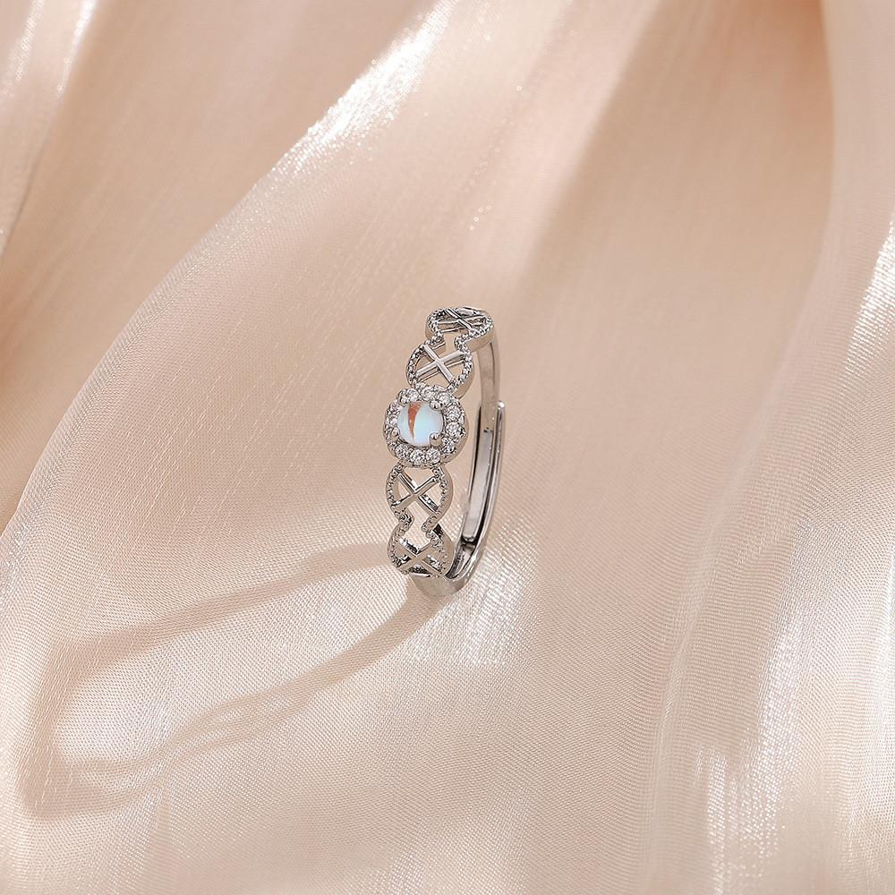 

Fashionable And Delicate Geometric Copper Ring With Hollow Lace And Moonstone StyleA