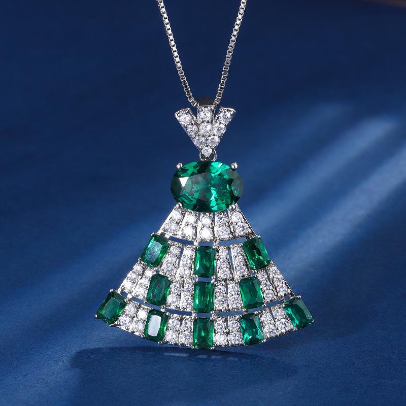 

Jewelry Copper Bottom Gold-Plated Temperament Women S Pendant Simulation Colored Treasure Skirt Full Of Diamonds Inlaid With Main Stone 10 * 14