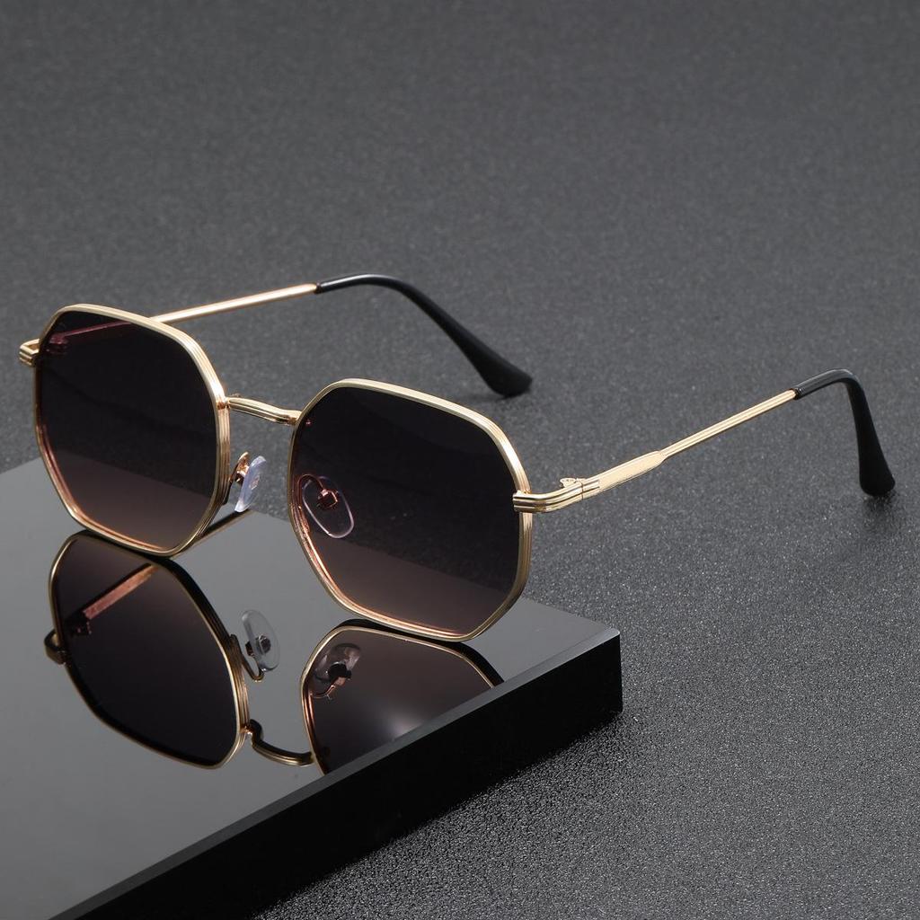 Men's Trendy Blue Polarized Sunglasses - Polygonal Metal Frames for Driving and Beach Travel
