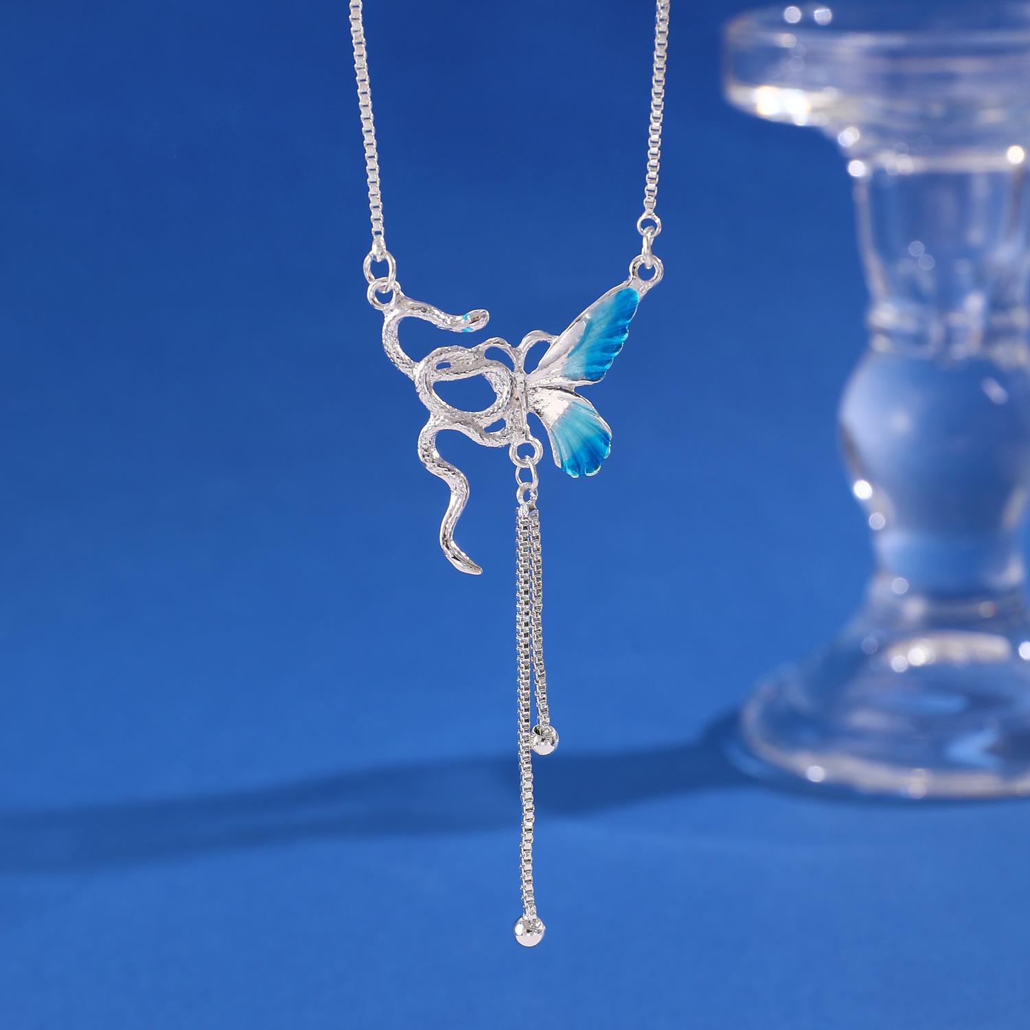 

Персонализированный дизайн, милое, крутое, пикантное женское ожерелье в виде бабочки, усовершенствованная цепочка в форме ключицы со знаком зодиака и змеей 1 pcs