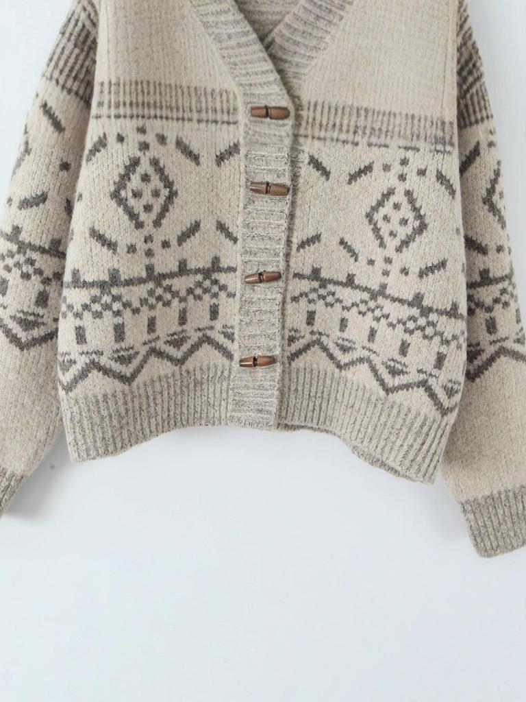 Women's Retro Color-Block Jacquard Knit Cardigan for Autumn/Winter