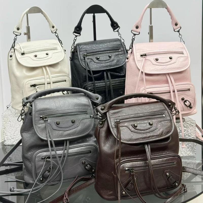 Parisian Trend Backpack Genuine Leather Rivet Motorcycle Bag Unisex Large Capacity Commuter