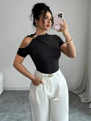 2026 Neues trendiges, elegantes und vielseitiges schulterfreies T-Shirt für Damen