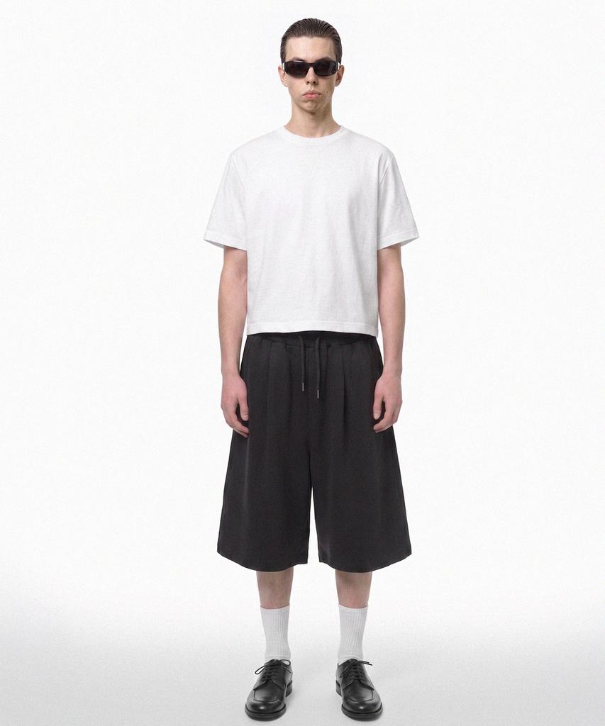 PRINOAR Single Pleated Bermuda Shorts - Black