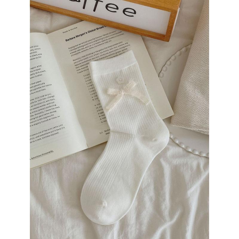 Ladies Autumn Sweet Cute Button Bow College Wind Cylinder Stack Socks