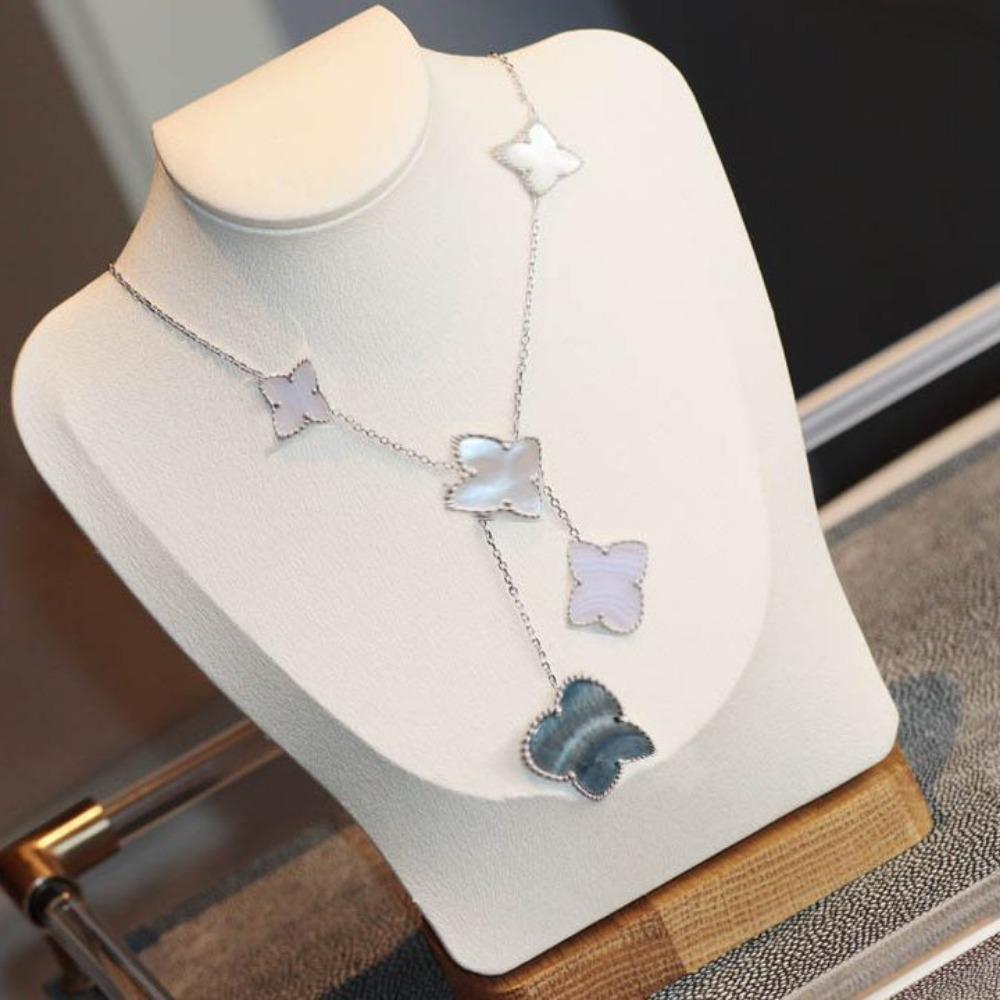 

Women s Four-leaf Clover Necklace Asymmetrical 6-flower Design Clavicle Chain Natural Mother-of-pearl Fashionable and Versatile Pendant V Gold