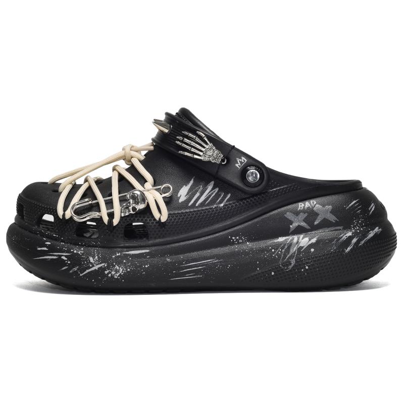 Crocs CUS ID Heroic Game Classic Crush Clogs Unisex Black