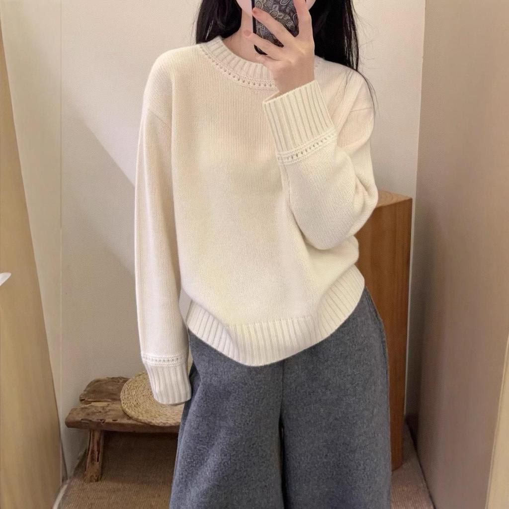 Women's Thick Wool Sweater - Round Neck, Loose Fit, Soft & Fluffy, Drop Shoulder Sleeves, Casual Style, Perfect Outerwear Cashmere Layer.