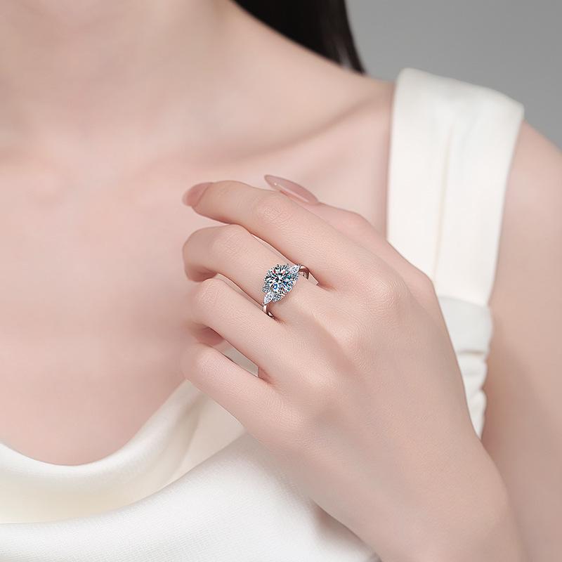 Luxury Women's Oval Moissanite Sterling Silver Ring - Exquisite High-End Festival Gift