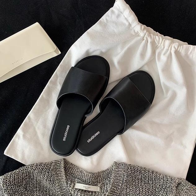 Grape Mother Same Style~ Comfortable Sheepskin Versatile Flat Bottom Row Style One Word Slippers Women's Wear 2025 Summer New