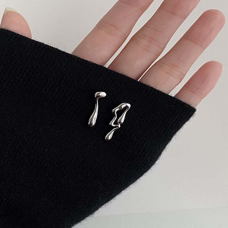 Geometric Alloy Stud Earrings For Women With Elegant Style For Daily Wear