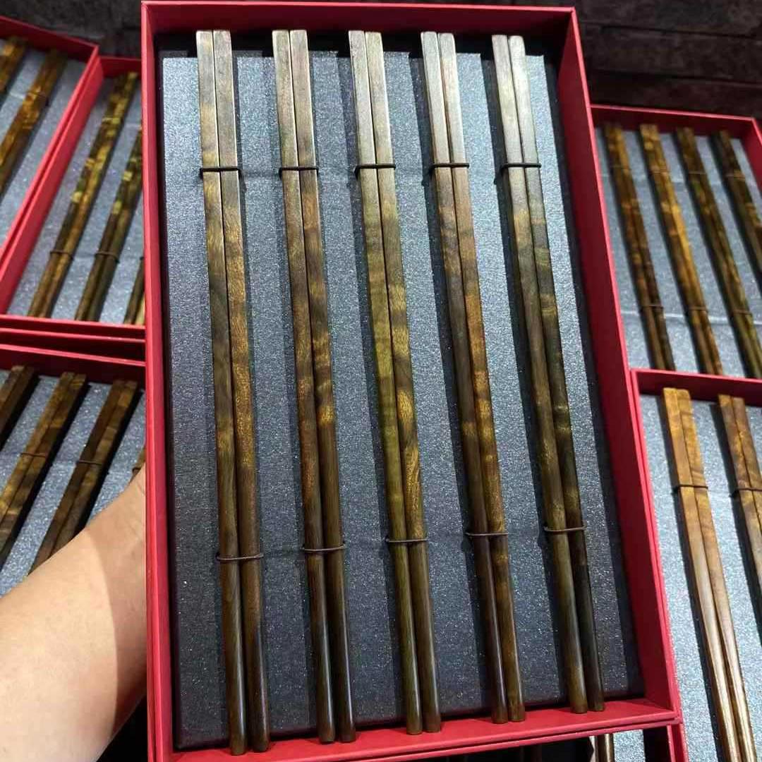 Solid Ebony Chopsticks: Natural Golden Silk Nanmu Wood for Hot Pot and Wine, No Paint or Wax 25cm Length