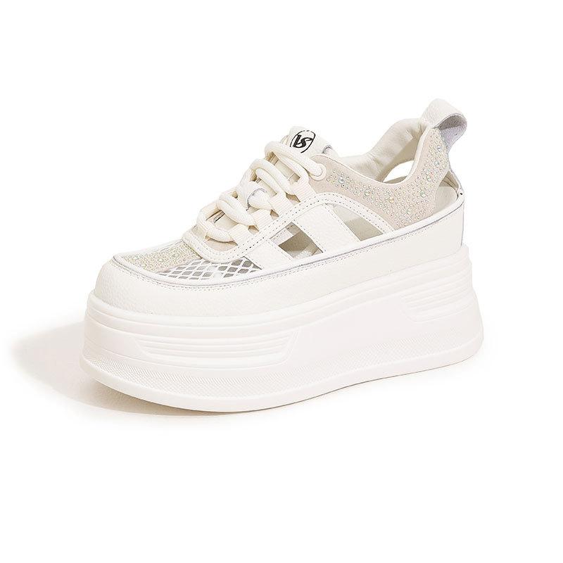 

Hollow little white shoes women s 2025 summer new muffin thick-soled inner height-increasing hole shoes fashionable outer wear versatile sandals 33