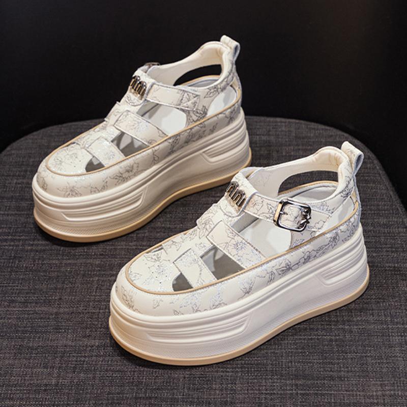 2025 Sommarskor Kvinnor Platåsandaler Koreansk Version Äkta Läder Högklackade Sandaler Damer Höjdökande Skor 7cm