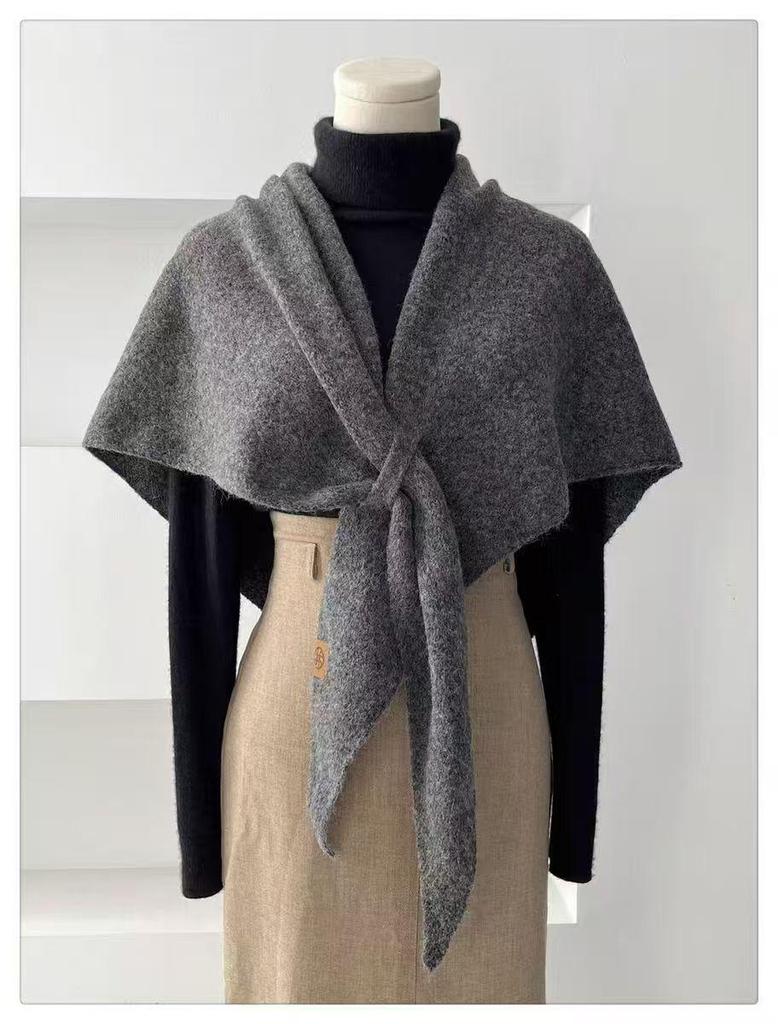 Wool Blend Cross-Knit Triangle Shawl: Women's Versatile Fashion Outerwear