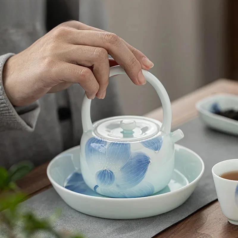 200ml Hand Painted Beam Pot Ceramic Teapot Single Pot Household Japanese Engrave Lotu Tea Maker With Filter Kung Fu Teaware Set