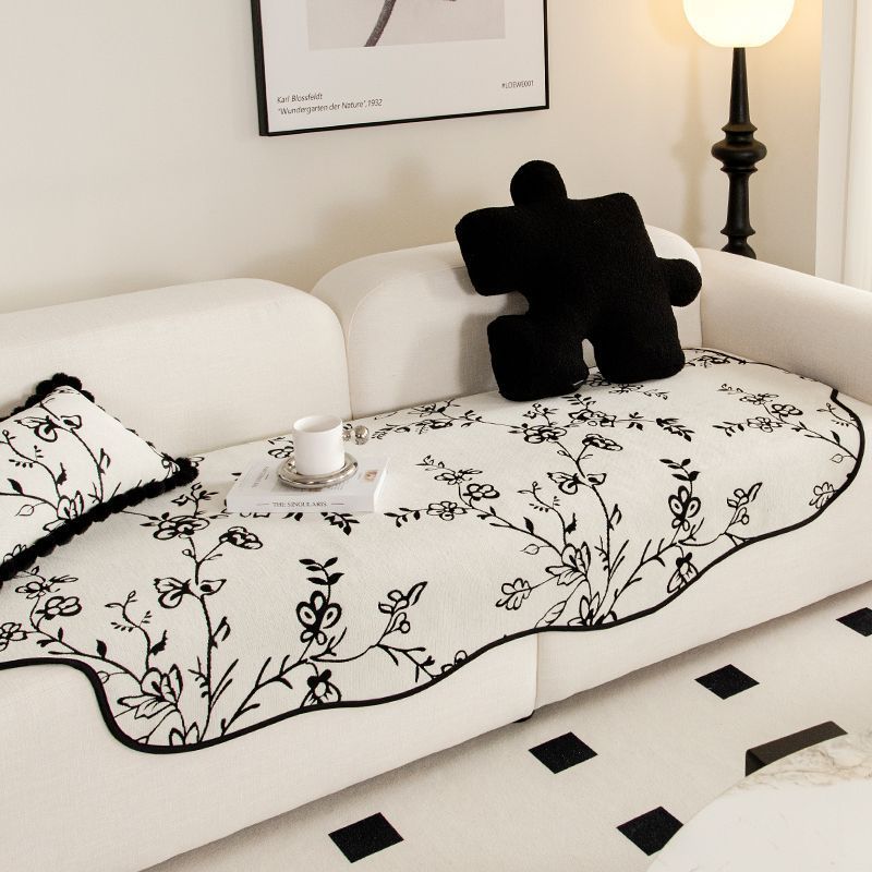 

Special-Shaped Sofa Cushion Universal In All Seasons Irregular Seat Cushion Non-Slip Chenier New American Sofa Cover Towel 90*90cm